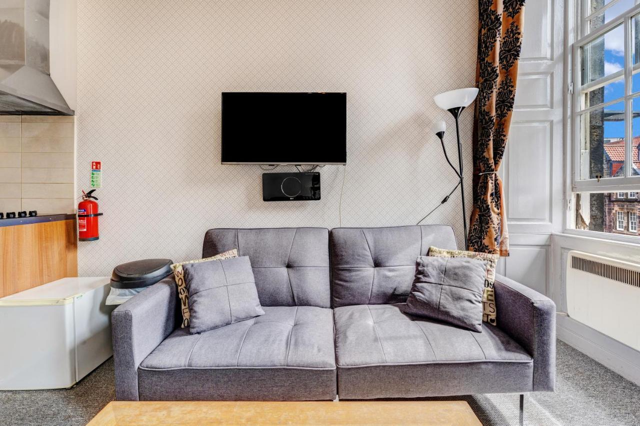 Unique 2 Bedroom Castle Suite Apartment - Near Edinburgh Castle & Royal Mile Exterior foto